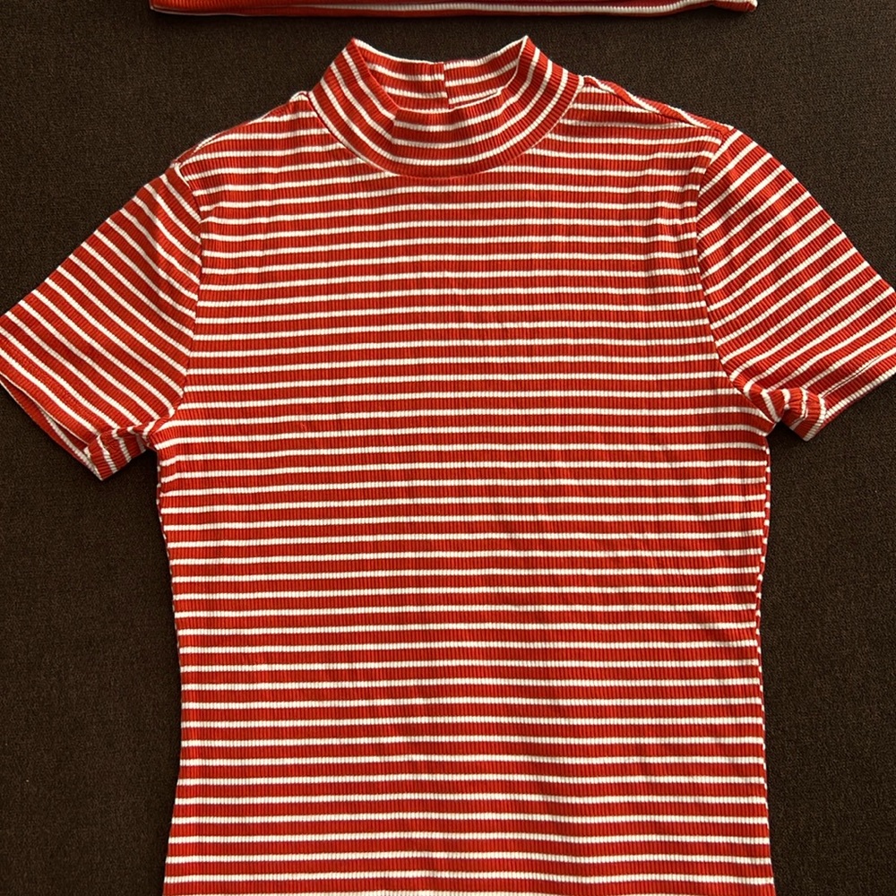 Ambiance Top Womens Size Small Short Sleeve Pullover Orange White Stripes